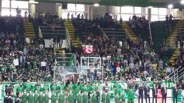 Basket - La Sidigas piega Banvit 99-95, ma che sofferenza!