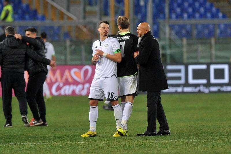 Qui Cesena, Camplone recupera un difensore