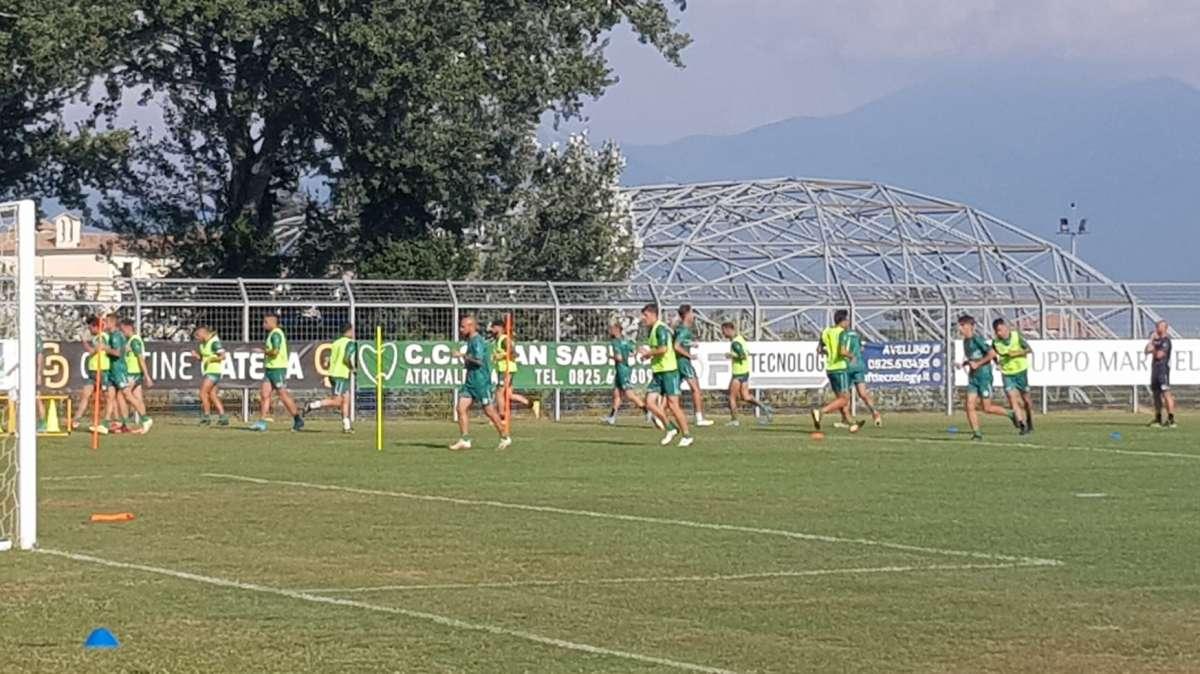 Ritiro a Mercogliano, day 10: esercitazioni tattiche e partitella a campo ridotto, Dall'Oglio in gruppo