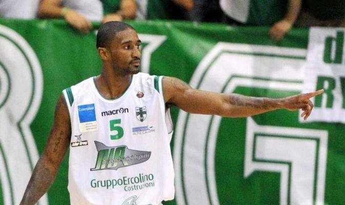Scandone in partita per 35 minuti ma al Pianella passa Cantù (74-67)