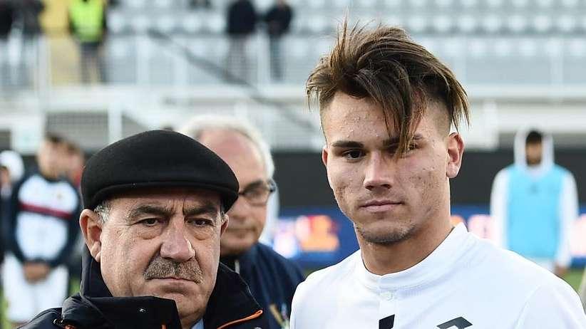 Imborgia (ag. Bianchi): "Prima il rinnovo col Genoa e poi parleremo di prestiti"