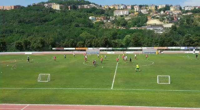 Allenamento mattutino: piscina per Falasco, Migliorini e Paghera. Terapie per Kawaya