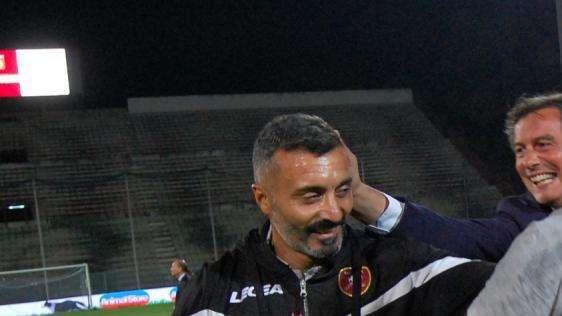 Reggina, mister Toscano: "La vittoria di Avellino più importante di quella di Monopoli"