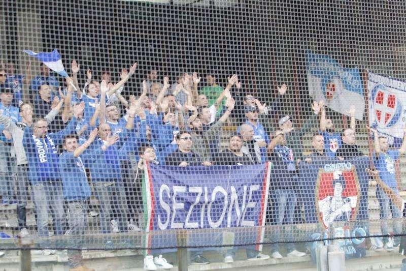 "Non facciamoci sbranare, alziamo la cresta", il Novara lancia la Curva a prezzi stracciati