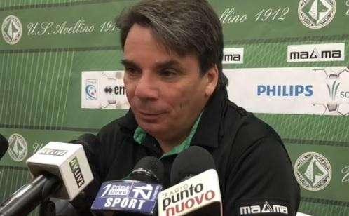 VIDEO - Capuano: "Chi non se la sente può restare a casa". Le dichiarazioni alla vigilia di Rende-Avellino