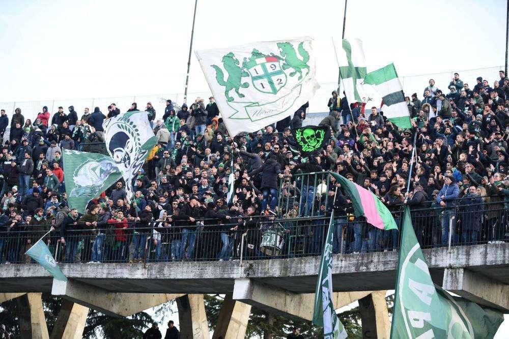 Interventi al Partenio-Lombardi: 1000 posti in più in Curva Sud e installazione dei sediolini