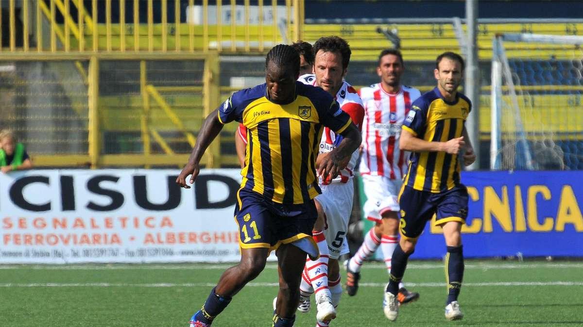 Avellino, si valuta l'acquisto di un altro attaccante. Su Mbakogu invece...