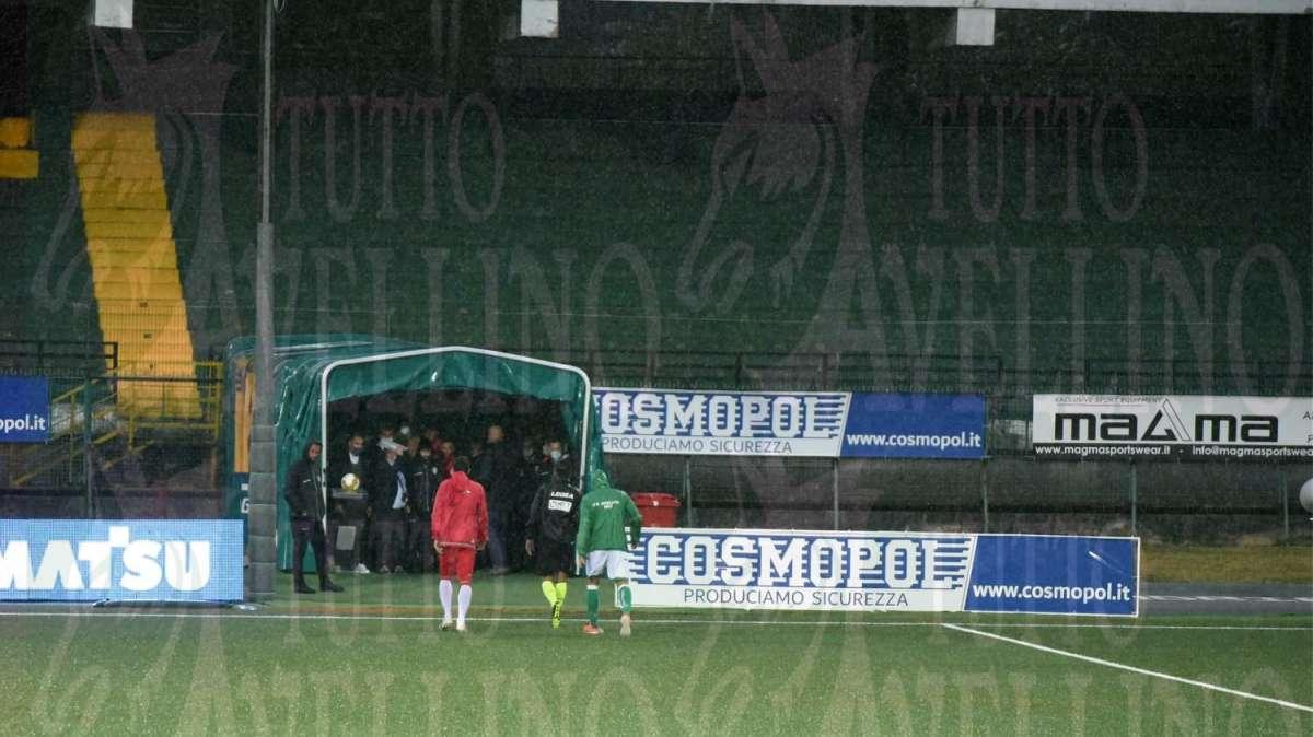 FOTOGALLERY - L'incredibile nubifragio che ha portato al rinvio di Avellino-Turris