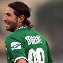 Su Sforzini Reggina e Modena. Difficile però che l'ex bomber dei lupi lasci Pescara