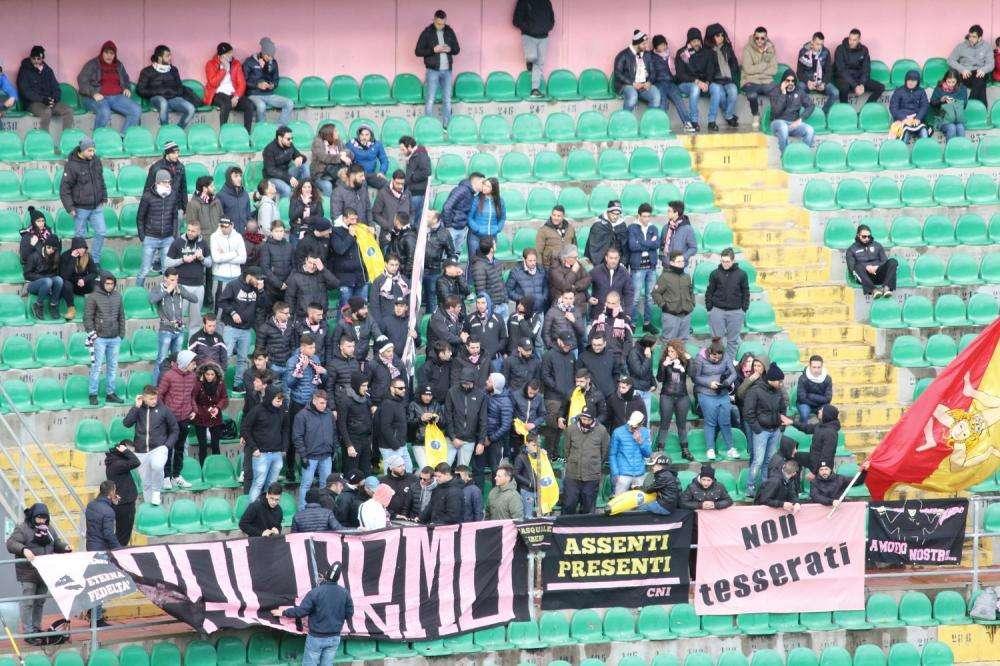 Serie B, Palermo nel caos. Bellinazzo (Sole 24 Ore): "E' fuori dal professionismo"