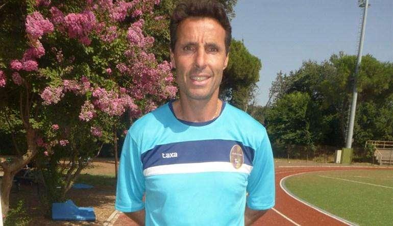 Ladispoli, mister Cotroneo: "Giocare al Partenio una sorta di traguardo. Tempo due mesi l'Avellino sarà primo"