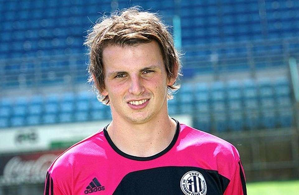 Infortunio Nitriansky, il difensore recupera per Crotone