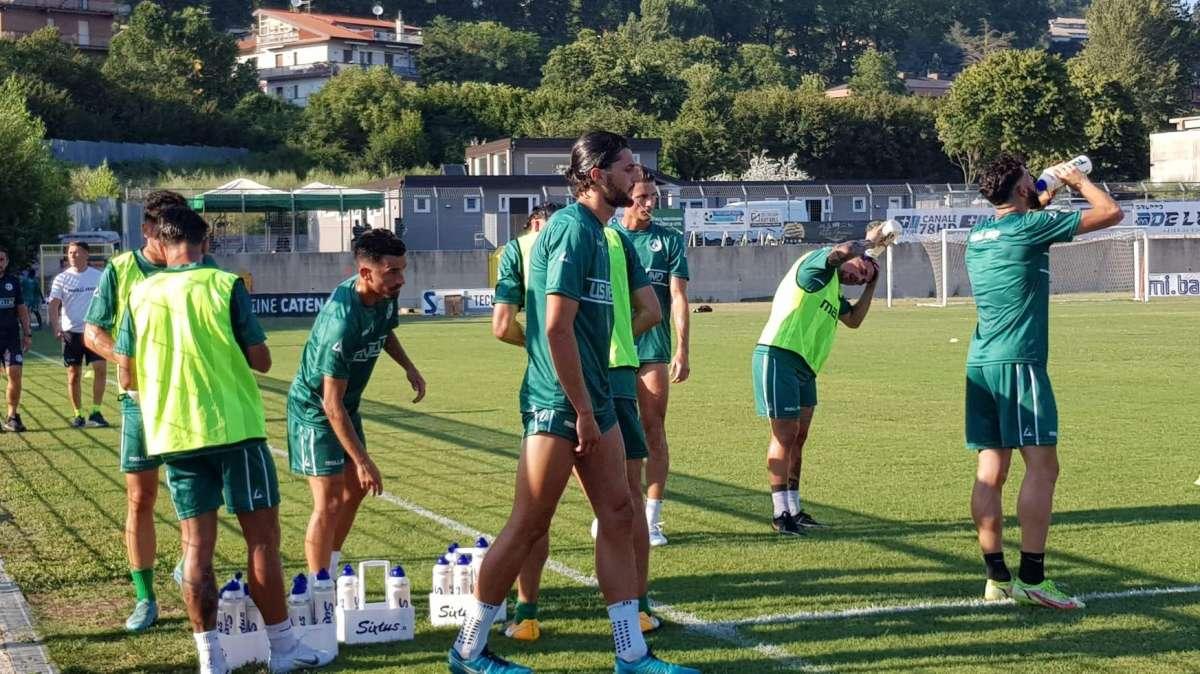 Avellino, grana rinnovo per Dossena e Bove: De Vito valuta le alternative