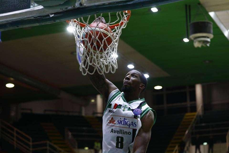 Sidigas, buone notizie per Nichols: non deve operarsi