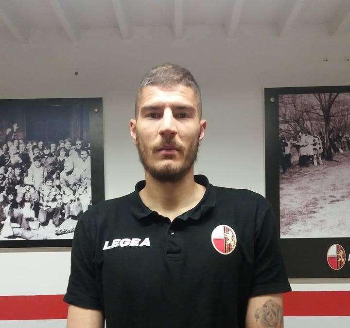 Avellino, per la difesa si valuta l'albanese Dermaku