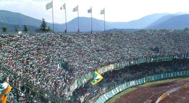 Avellino-Catanzaro: sold-out Tribuna Terminio e il settore ospiti