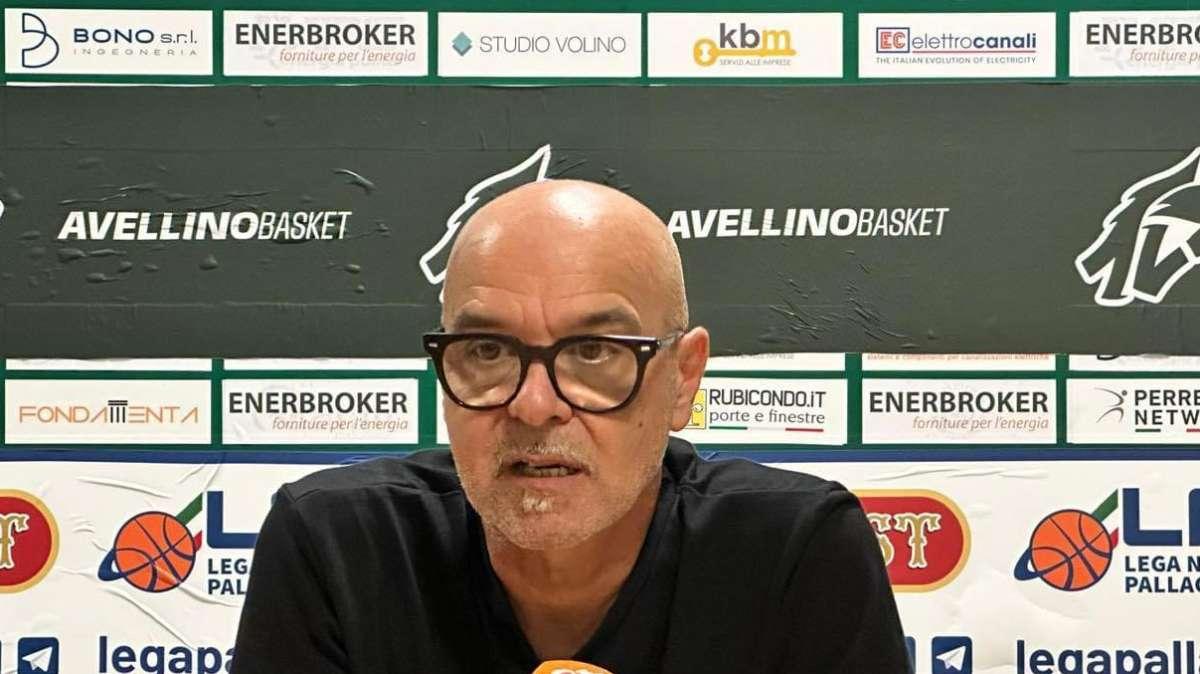Avellino Basket, Crotti: “Suderemo la maglia e proveremo a stupire”