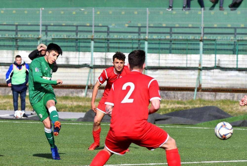 Avellino, domani (ore 11) amichevole con la Juniores. Quattro acciaccati, Parisi impegnato con i test per la patente