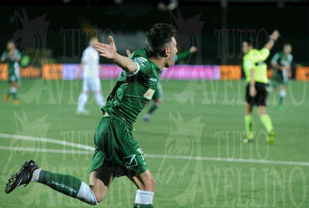 Asencio non dimentica: "Avellino come una casa. Sudore e sangue per questa maglia, ricordatelo"