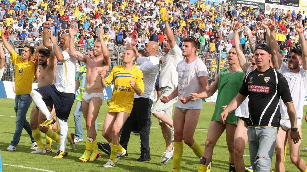 Finale Playoff Girone B di Prima Divisione: il Frosinone batte 3-1 il Lecce e vola in B