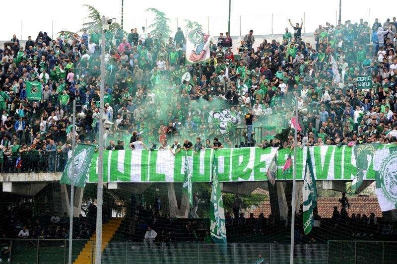 Curva Sud sold-out: "Non è il momento di parlare, è il momento di lottare!"