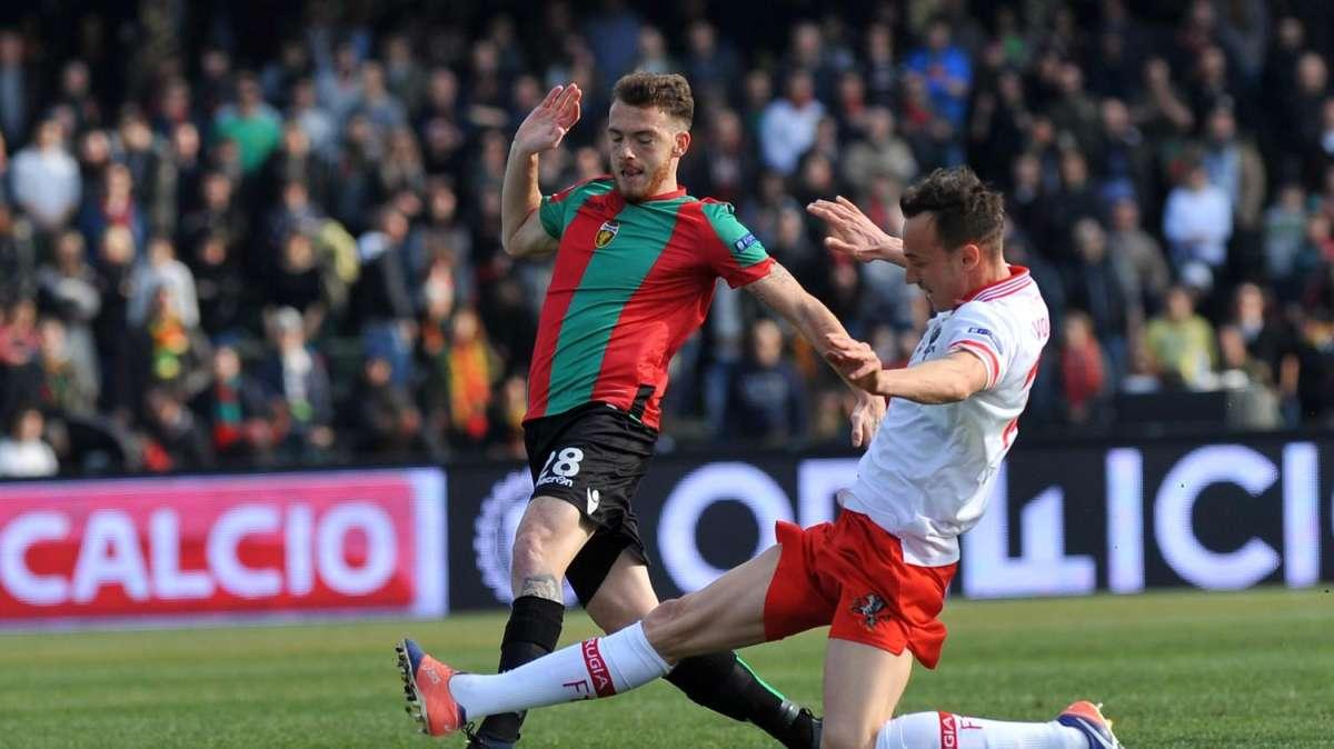 Ternana, Lucarelli ne convoca 24 per la sfida contro l'Avellino: quattro assenti