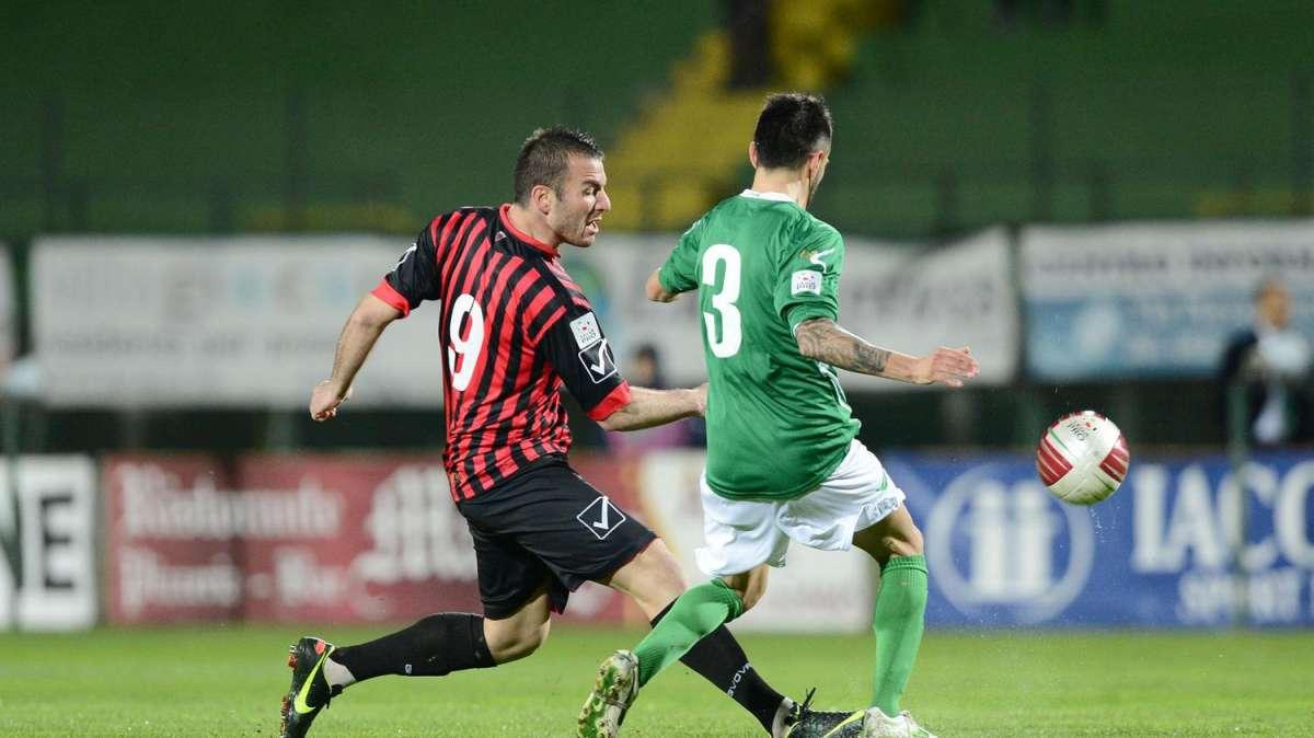 Lupi, contrattura muscolare per Pezzella