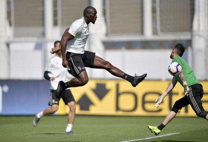 Juventus, allenamento con sorpresa: con la prima squadra c'è Mokulu 