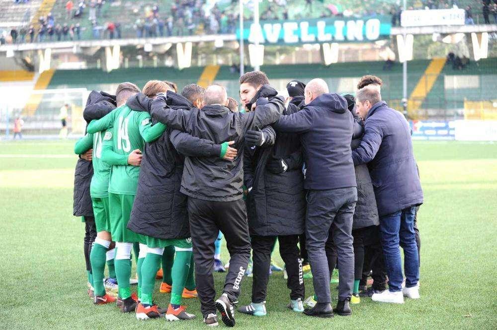 Avellino-Latina, oltre l'emergenza per tentare la risalita. Presentazione gara e probabile formazione