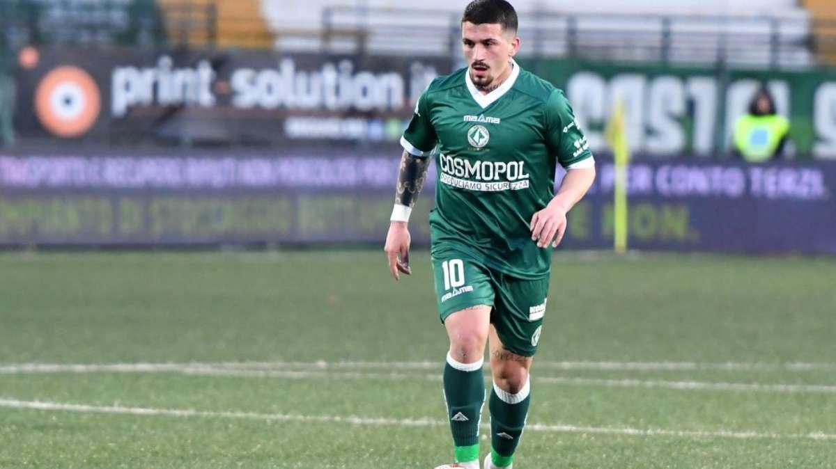 CdS - "L’Avellino di forza. Avanza Biancolino".  Il migliore è Russo, bene anche Besaggio e Manzi 