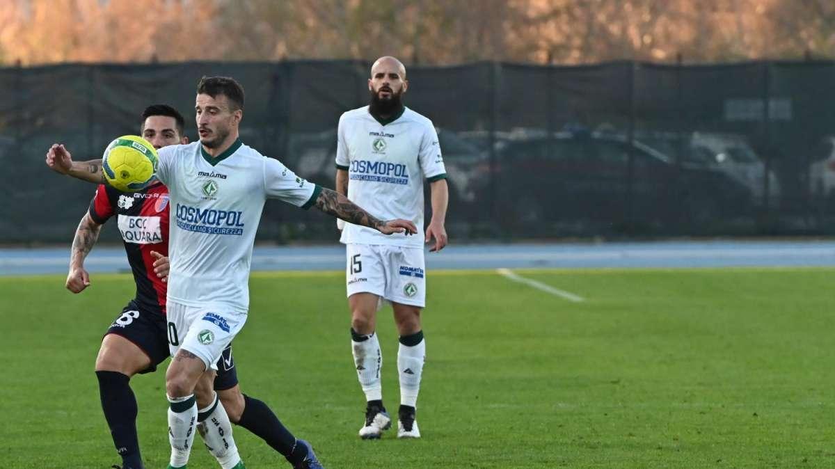Fresta: "Casarini è un valore aggiunto. Più gioca, meglio è per l'Avellino. I tifosi meritano tante soddisfazioni"