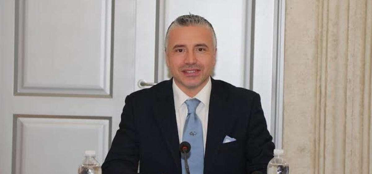 Santoli: "La mia Scandone all'insegna del volontariato, ma ci salveremo. I lodi? A carico della vecchia gestione"