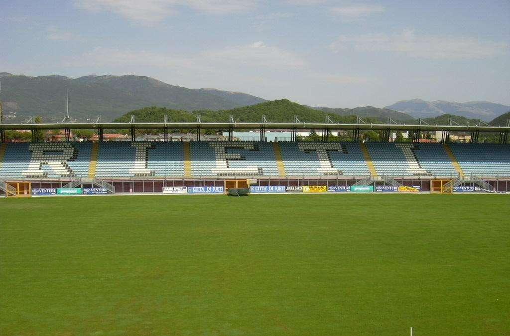 Ai tifosi irpini la tribuna "Vallesanta", possibile richiesta di ulteriori biglietti