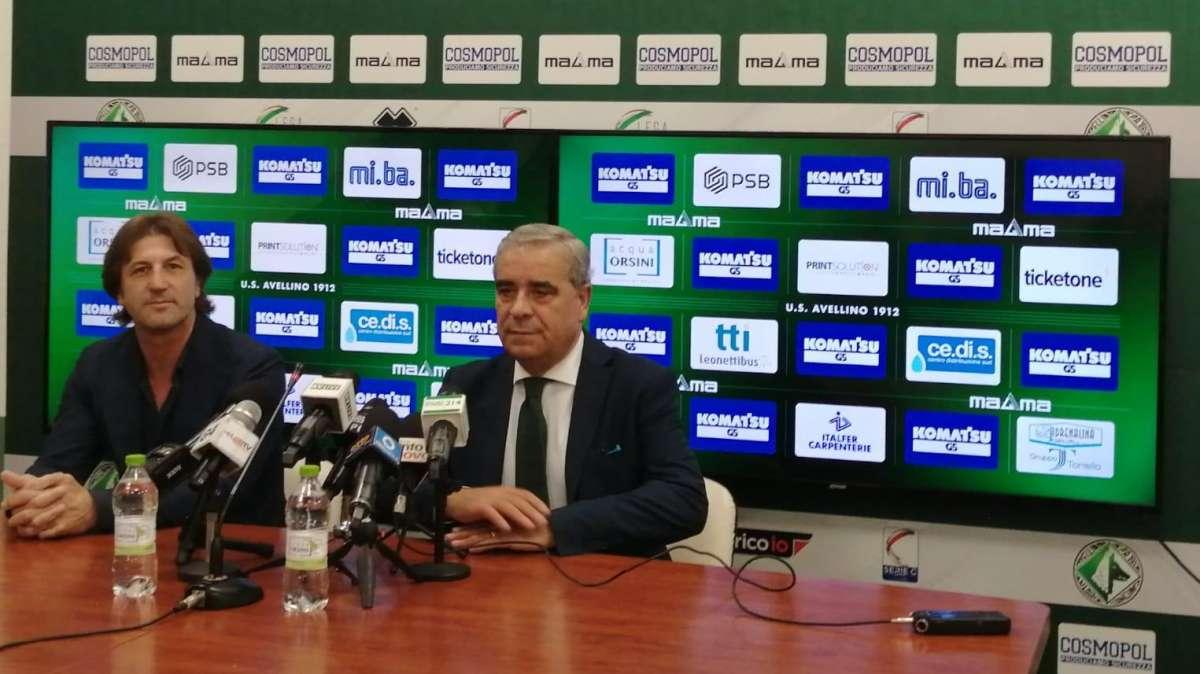 Rastelli: "Con la società ci siamo intesi su tutto. Obiettivi? Guardare a domenica dopo domenica". Sul gruppo, i reintegri, i tifosi...