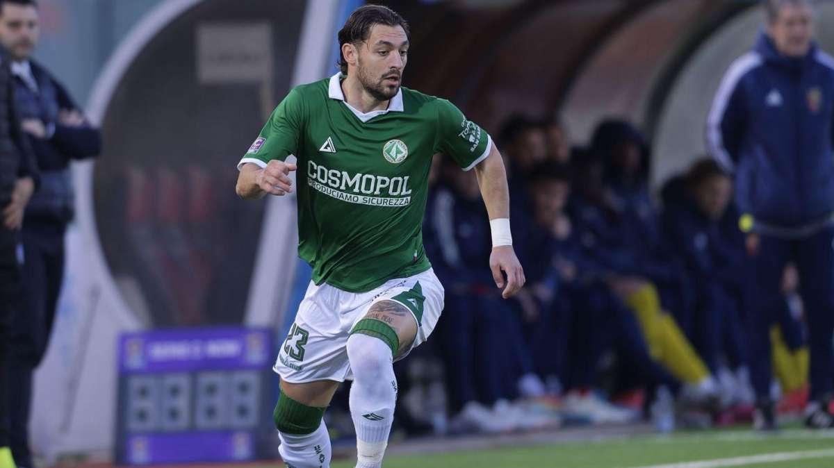 CdS - "L’ Avellino vince il derby in rimonta". I migliori Enrici e Cagnano 