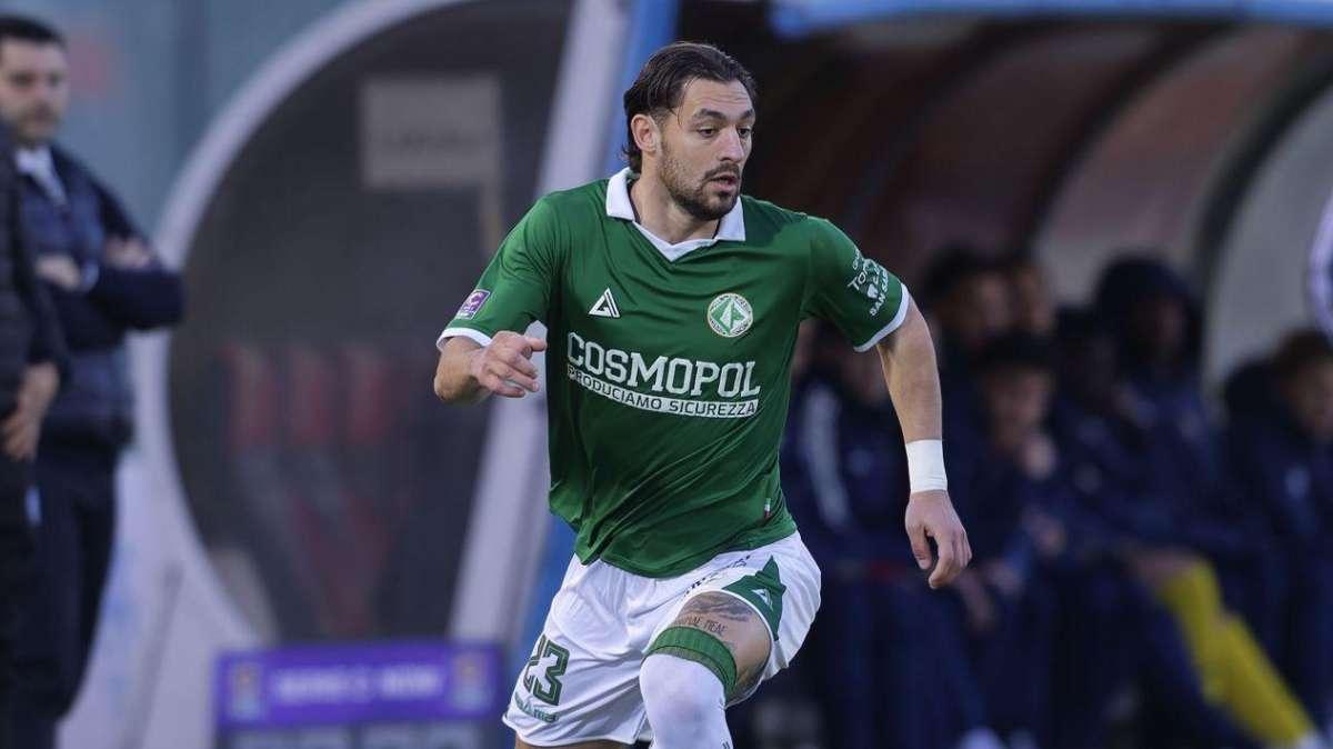Cagnano su Instagram: "Il derby è biancoverde"