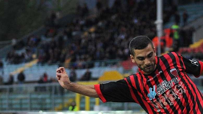 Cavese, Schetter: "Ad Avellino senza paura per muovere la classifica"