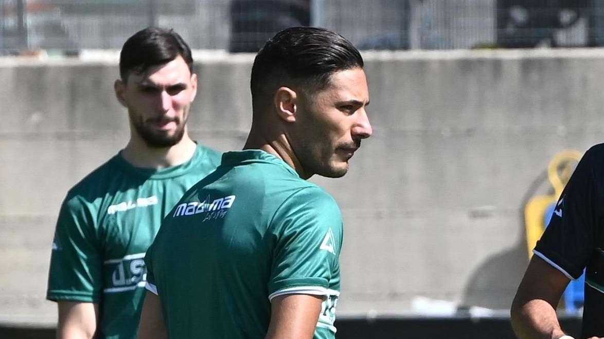 Pescara, Aloi si presenta: "Trattativa lunga ma volevo questa maglia. Voglio contribuire al ritorno in B"