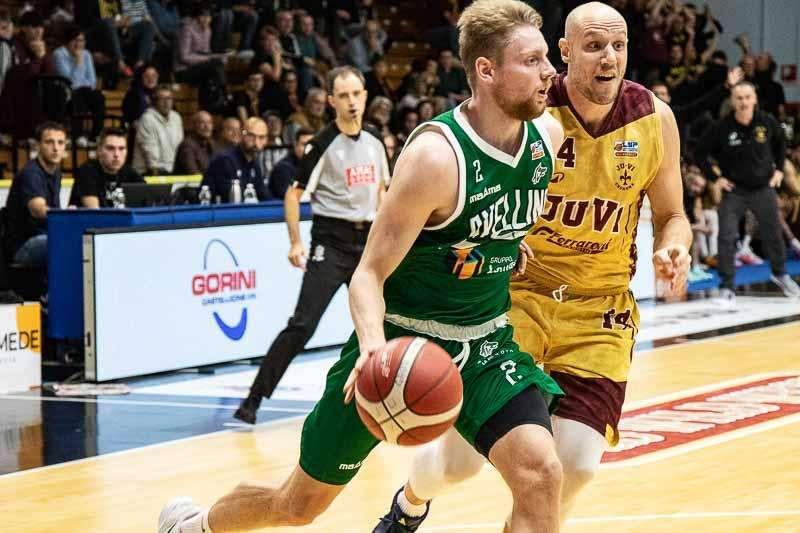 Il Gruppo Lombardi Avellino Basket sorride: sbancato il PalaRadi