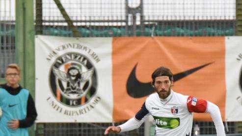 Il Pescara batte lo Spezia e supera l'Avellino