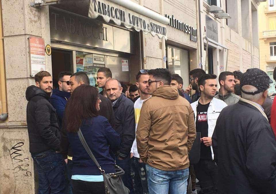 File ai botteghini dall'alba di stamattina: ecco la situazione 