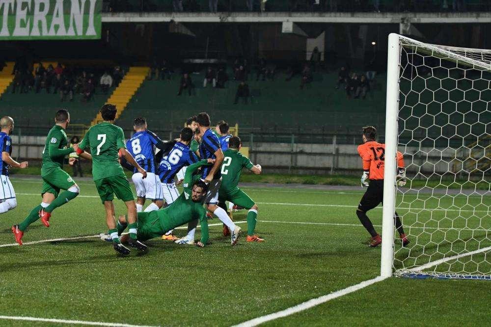 Avellino, Bucaro esclude Patrignani: l'esterno difensivo salta l'Albalonga per scelta tecnica