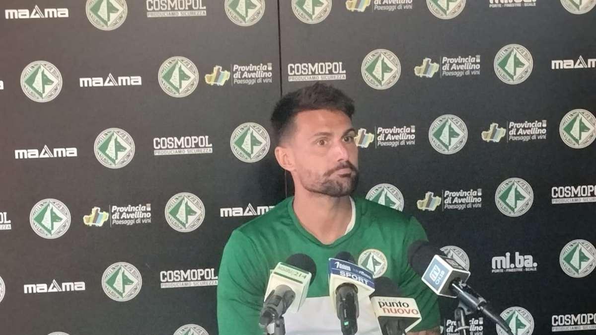 Lescano: "Non vedo l'ora di confrontarmi con la B, non voglio fare promesse, darò il massimo. Intesa già buona"