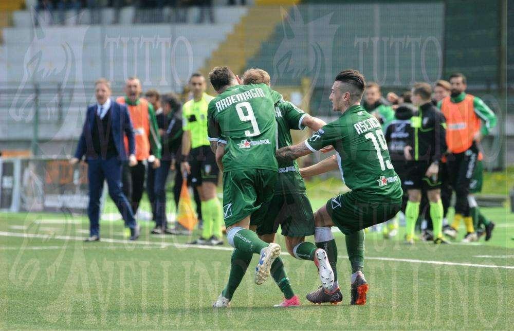Foscarini sorride: Vajushi e Cabezas in gruppo. Avellino in ritiro aspettando il Perugia