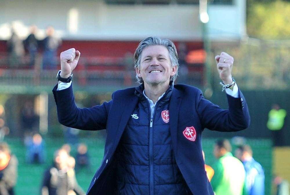 Casertana, Iori sollevato dall'incarico: Pavanel nuovo allenatore