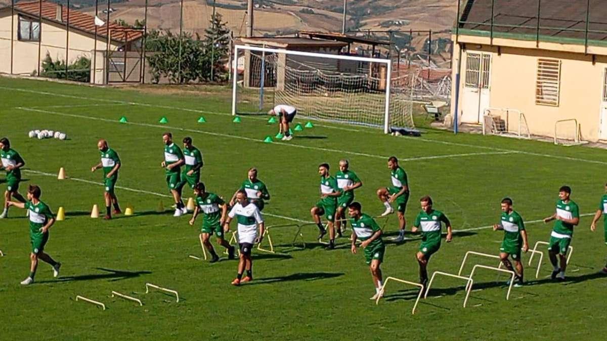 Secondo giorno di pre-ritiro a Sturno: in gruppo D'Ausilio, ancora out Cagnano. Tanto lavoro atletico