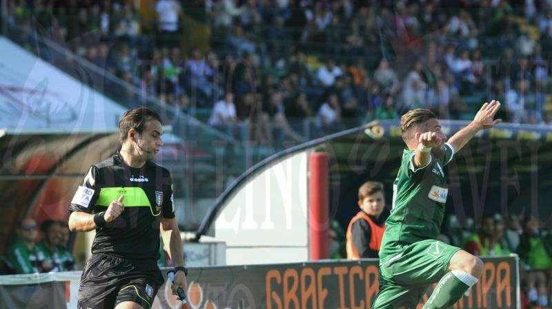 CdS - "Di Gaudio Micidiale, sigillo Insigne: ko Avellino", le pagelle salvano solo Radu 