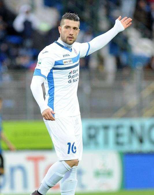Novara, un ex Avellino ad un passo dal Chievo 