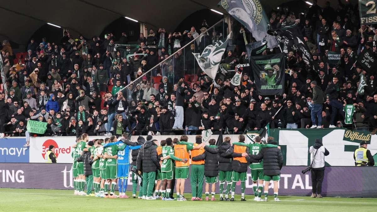 Tifosi in trasferta: Avellino al primo posto davanti a Samp e Catanzaro