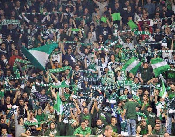 Basket - Sacripanti si prende il DelMauro: Segafredo batte Sidigas 90-96